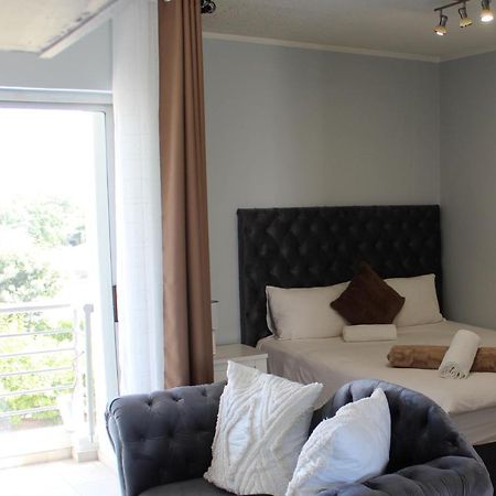 Abigail'S Studio Apartment @ Trift Tower Windhoek Ngoại thất bức ảnh