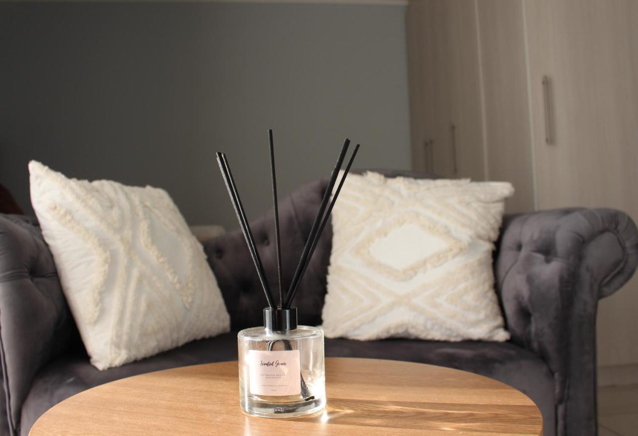 Abigail'S Studio Apartment @ Trift Tower Windhoek Ngoại thất bức ảnh