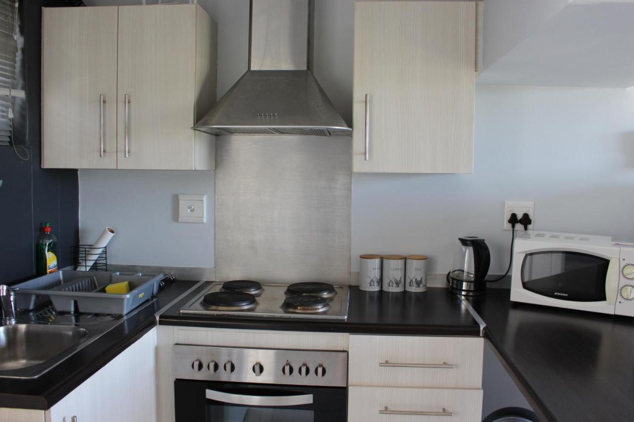 Abigail'S Studio Apartment @ Trift Tower Windhoek Ngoại thất bức ảnh